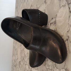 Dansko professional clog